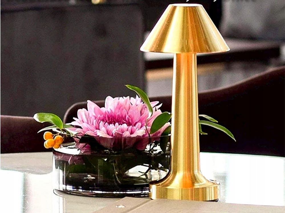 Lampa de masa touch LED reincarcabila, Zola, 3 nuante de culoare, baterie 1500 mAh, 3W, buton ON/OFF, USB. Type-C, 23.5x9.5x6.5 cm, din metal si plastic, auriu Lampa de masa touch LED reincarcabila, Zola, 3 nuante de culoare, baterie 1500 mAh, 3W, buton ON/OFF, USB. Type-C, 23.5x9.5x6.5 cm, din metal si plastic, auriu